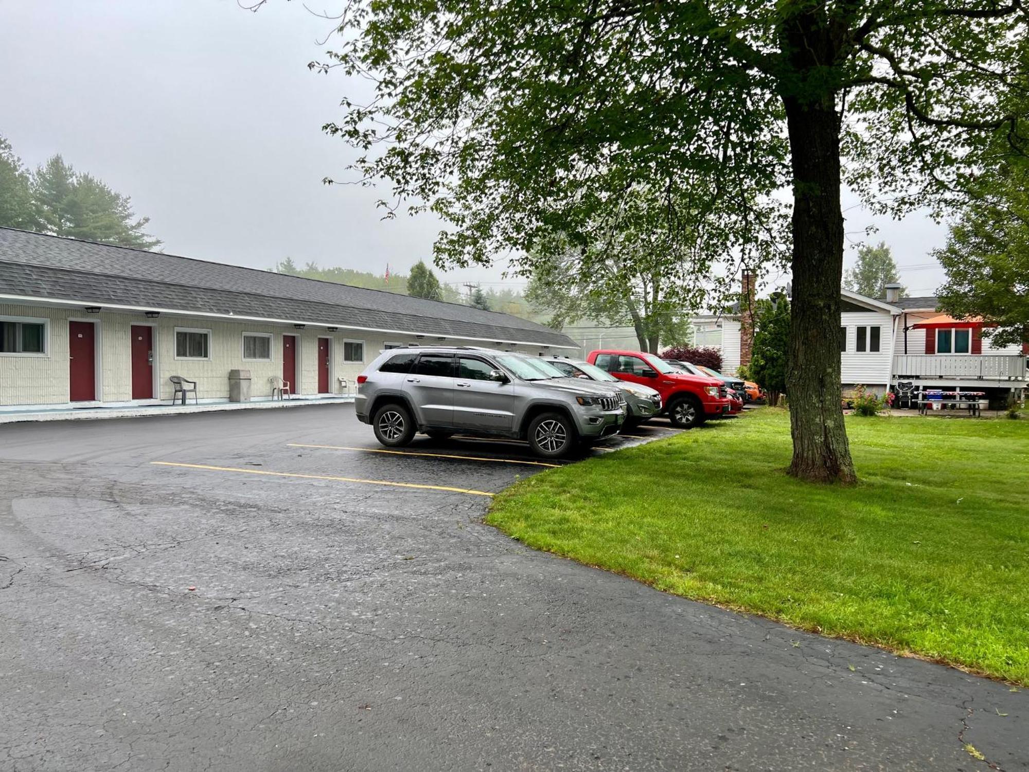 Rodeway Inn & Suites Brunswick Near Hwy 1 Экстерьер фото