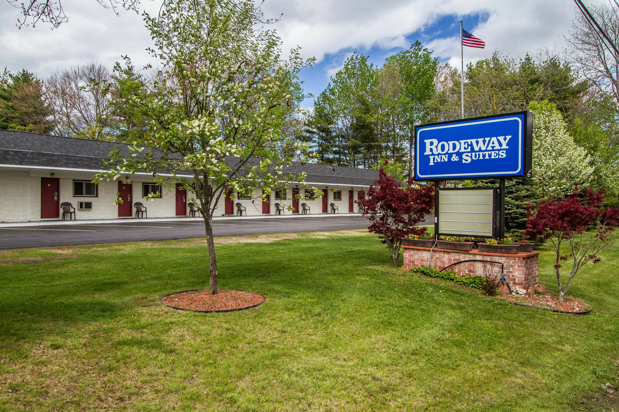 Rodeway Inn & Suites Brunswick Near Hwy 1 Экстерьер фото